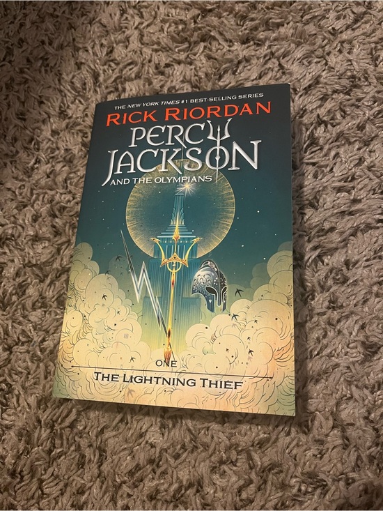 Disney Hyperion Other - Percy Jackson and the Olympians The Lightning Thief
